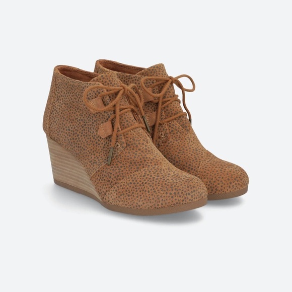 TOMS  ⭐️Kala cheetah print suede  booties - Picture 1 of 6